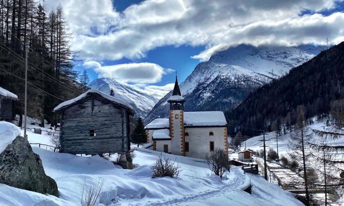 Saas Grund Apartment | Cosy apartment for 7 guests with WIFI, TV and balcony