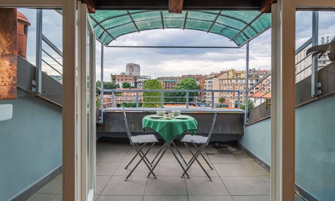 Ticinese Apartment | Cosy apartment for 7 people with A/C, WIFI, TV and terrace