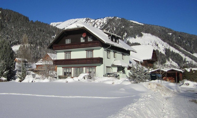 Donnersbachwald Apartment | Cosy apartment for 4 people with WIFI, TV, terrace and panoramic view