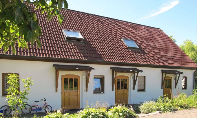 Wesenberg Apartment | Cosy apartment for 4 guests with TV, pets allowed and parking