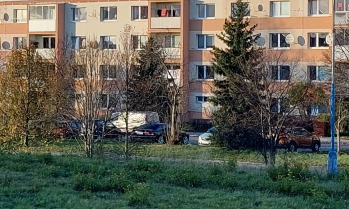 Poprad Apartment | Cosy apartment, free parking, hudge kids playground, peaceful area. Welcome;).