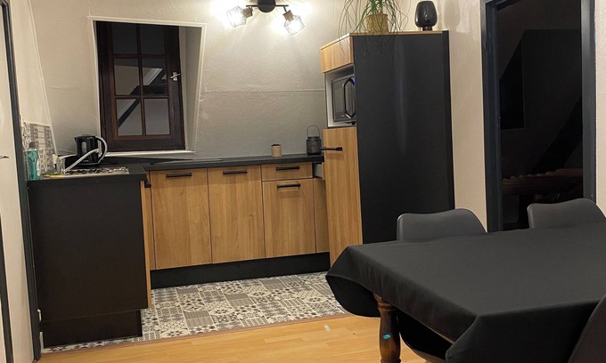 Lesneven Apartment | Cosy apartment in the center of town