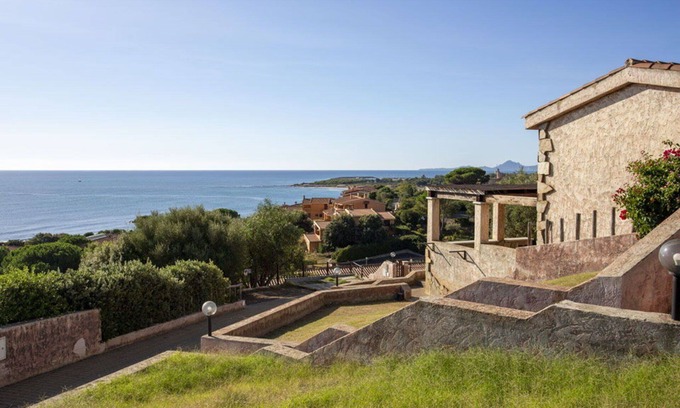 Villaputzu Villa | Cosy apartment in villa for 6 guests with A/C, TV and parking