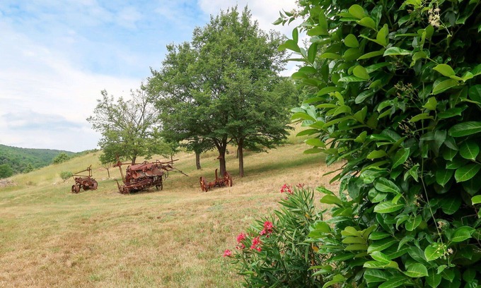 Puimichel Villa | Cosy apartment in villa for 2 guests with WIFI, patio, pets allowed and panoramic view