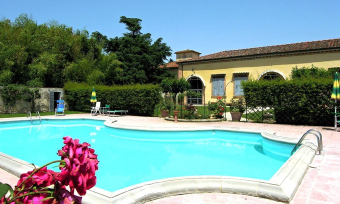 Scarperia e San Piero Villa | Cosy apartment in villa for 6 people with WIFI, pool, TV and panoramic view