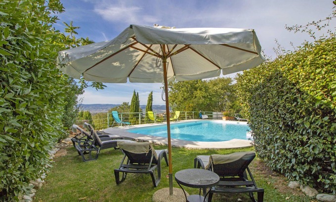 Poderi Villa | Cosy apartment in villa with WIFI, private pool, hot tub, TV, patio, pets allowed and panoramic .