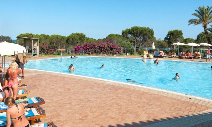 Villaputzu Apartment | Cosy apartment for 4 guests with pool, WIFI, A/C, terrace, pets allowed and parking