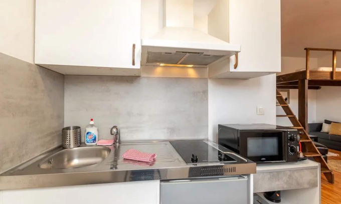Saint-Charles Apartment | Cosy apartment near Gare St Charles