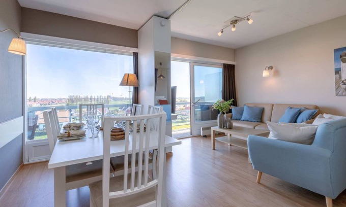 Duinbergen Apartment | Cosy apartment with swimming pool at Laguna Beach