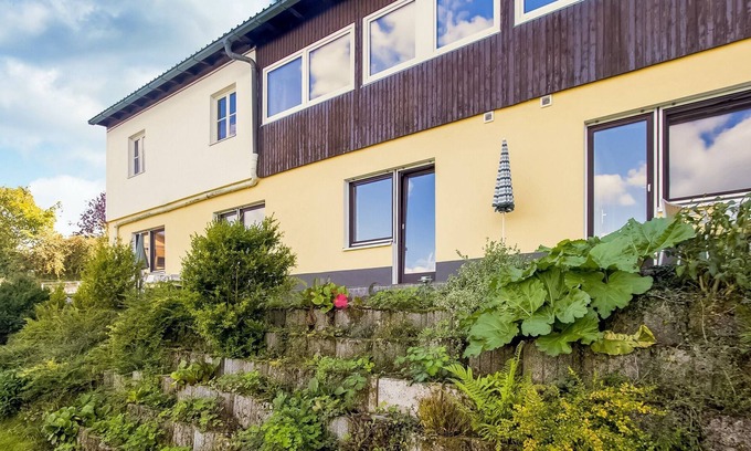 Goessweinstein Apartment | Cosy apartment with terrace and garden access in a quiet wooded area