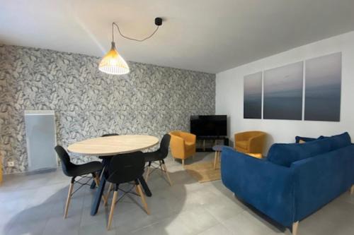 Prefecture Apartment | Cosy apartment with balcony in the heart of Caen