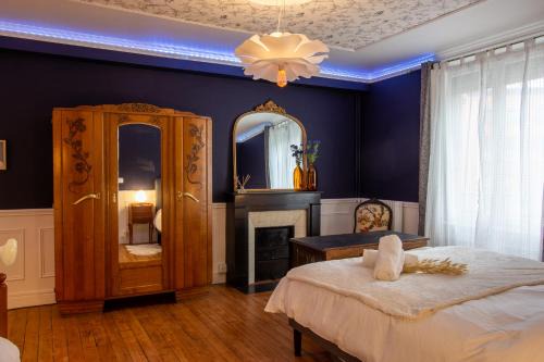 Mont d'Arene Apartment | Cosy Art Gallery