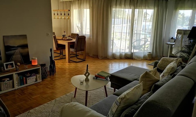 Riedholz House | Cosy bedroom with private batroom