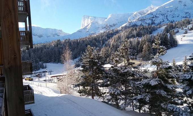 Saint-Etienne-en-Devoluy Apartment | Cosy, brand-new 41m² 4/6-person apartment near ski slopes