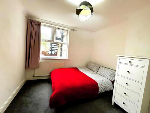 Stratford House | Cosy City Hideout