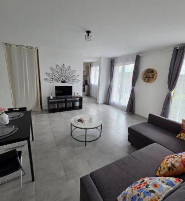 Chateau-Thierry Apartment | Cosy cocon au cœur de L'Isle - Centre ville