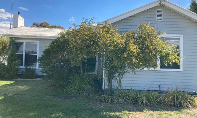 Horsham Apartment | Cosy Cottage