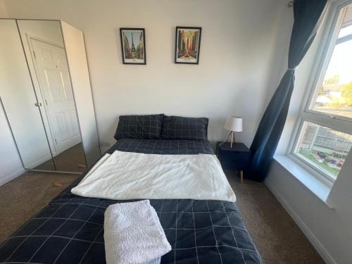Rotherhithe House | Cosy double room in Canada Water