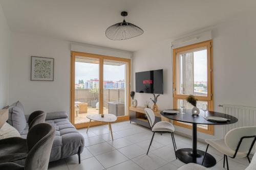 Villeurbanne Apartment | Cosy et Design proche Groupama Stadium