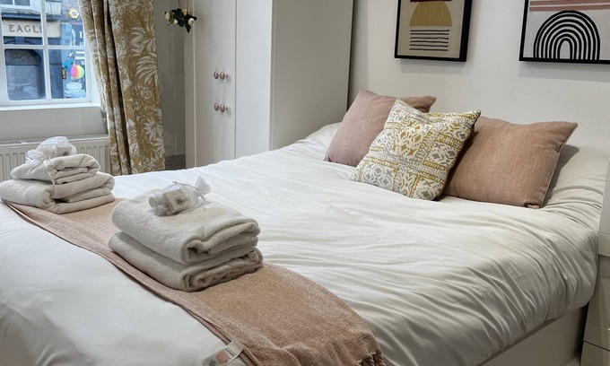 Camden Town with Primrose Hill House | cosy flat