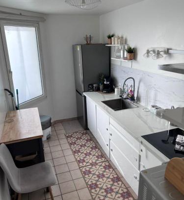 Villiers-sur-Marne Apartment | Cosy Flat - Villiers City Center - RER A & E - between Paris & Disney