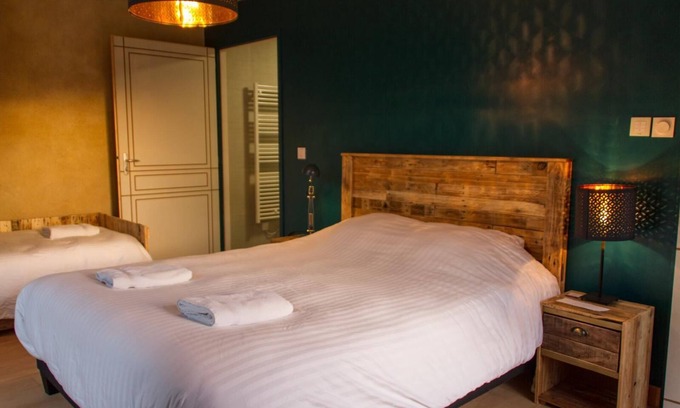 Bazoges-en-Paillers Apartment | Cosy guest room 3 pers Jacuzzi 18' Puy du Fou Le Puy Carmin