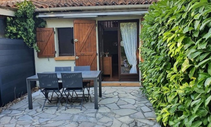 Saint-Cezaire-sur-Siagne House | Cosy house in residence with swimming pool