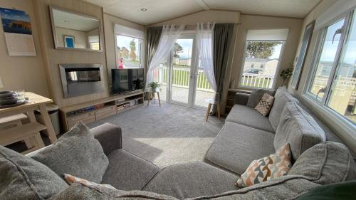 Prestonpans Resort | Cosy Holiday Home at Seton Sands near Edinburgh and North Berwick with free WiFi
