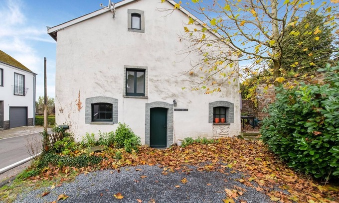Cherain House | Cosy Holiday Home in Cherain near Forest