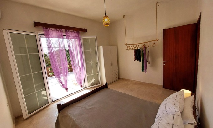 Lefkimmi House | Cosy house, 15min walk from the beach.n