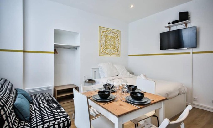 Parc-de-Montsouris Apartment | cosy independant studio proche gare et jardin