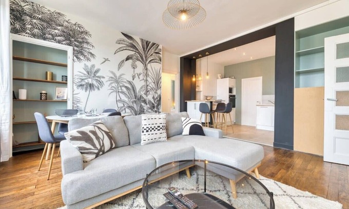 Quartier Grammont Apartment | Cosy Jungle : Un magnifique F5
