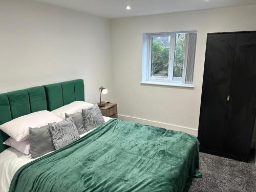 Long Eaton Apartment | Cosy Long Eaton Flat Perfect for All Stays