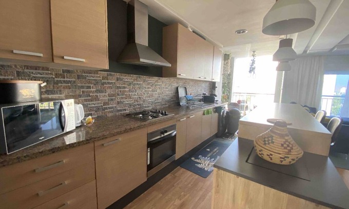 El Ensanche Apartment | Cosy & Modern flat, city center at 1 minute from the beach & Malabata