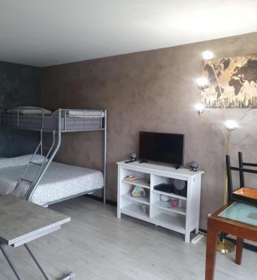 Le Kremlin-Bicetre Apartment | "Cosy & Modern" Logement avec parking privé et proche métro Paris !