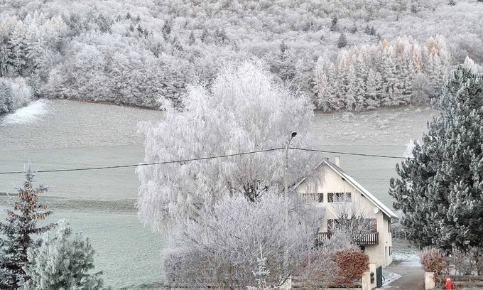Lans-en-Vercors House | Cosy mountain house with view of the slopes