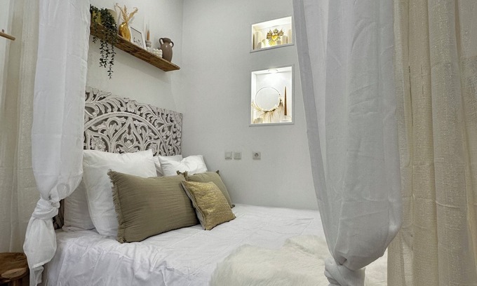 Pezenas Apartment | ✨ Cosy nest in the heart of Pézenas - Comfort & charm by Sandro