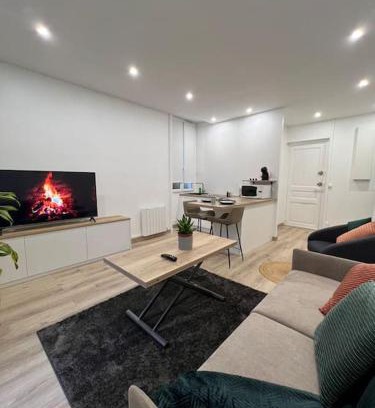 Salorges - Sainte-Anne Apartment | * Cosy & Netflix Proche Centre *