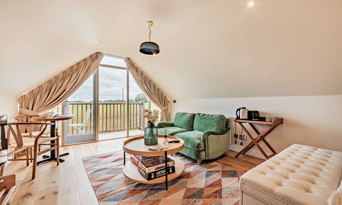 Brimpsfield Cottage | Cosy one bedroom apartment - Keepers Annexe