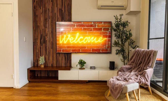 Harris Park Apartment | Cosy Parra Stylish 2 Bedroom Aprt 5-Min Walk to Station Private Big Car Park