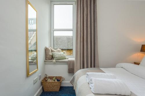 West End Apartment | Cosy & Quiet Flat near Haymarket Station