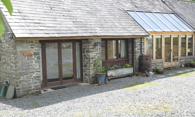 Erwood Cottage | Cosy rural hideaway
