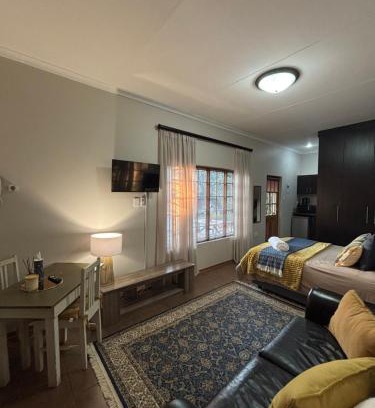 Westdene Apartment | Cosy self-catering flat