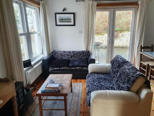 Ballina House | Cosy self contained cottage with stunning views
