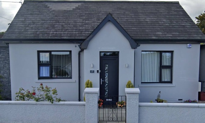 Lisnagunogue House | Cosy split level Bungalow in Ballymena, County Antrim, Northern Ireland.