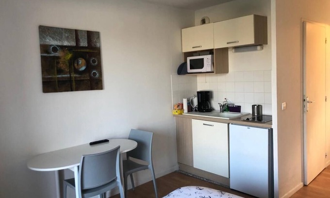 Saint-Gatien-des-Bois Apartment | Cosy studio ac pool near Honfleur - 10 min