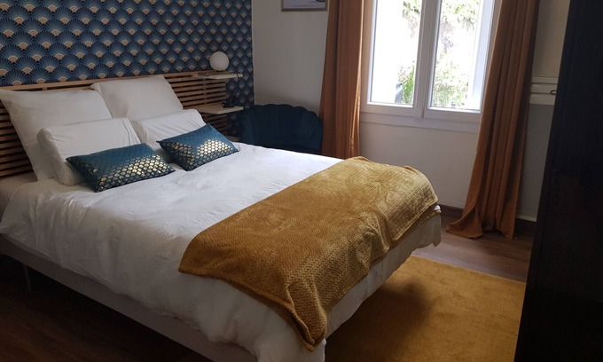 Tours House | Cosy town house with bicycles available