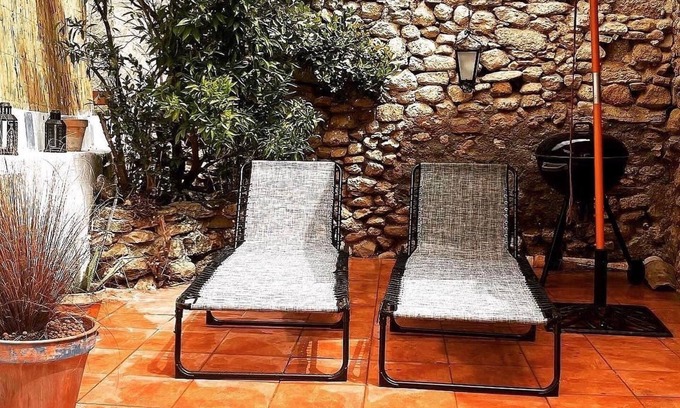 Alhama de Granada House | Cosy townhouse with patio