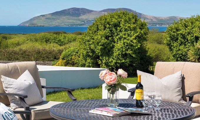 Beenbane Cottage | Cosy two bedroom cottage in Waterville with sea views