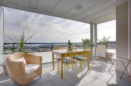 Vence Apartment | Cote d'Azur Vence